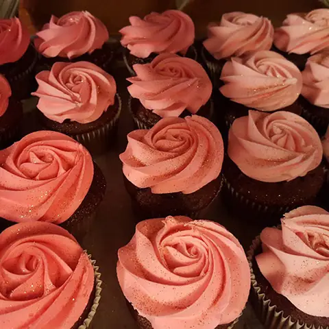 Coral rosette cupcakes